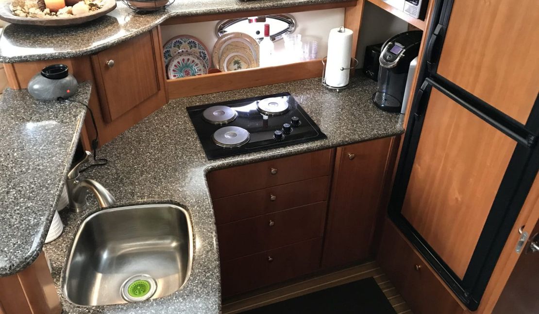 42′ 2004 Meridian 408 Motoryacht
