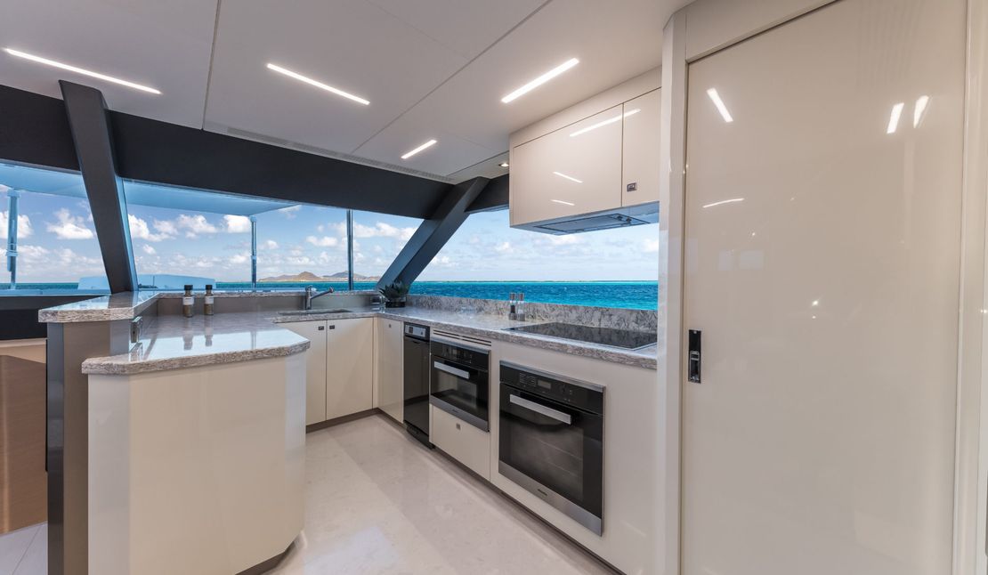 27 Explorer 2021 Ocean Alexander 27E02