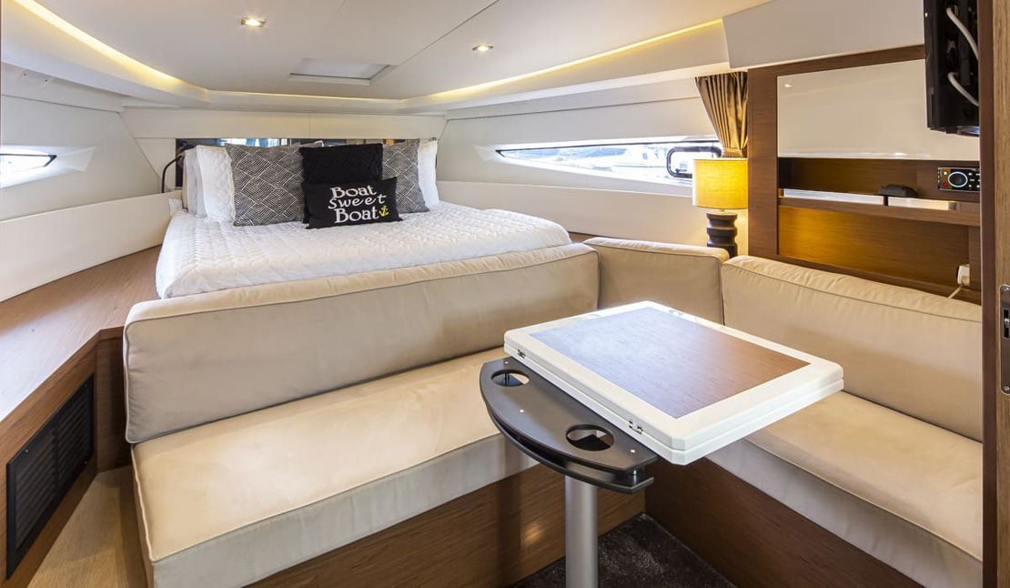 38′ 2018 Jeanneau Leader
