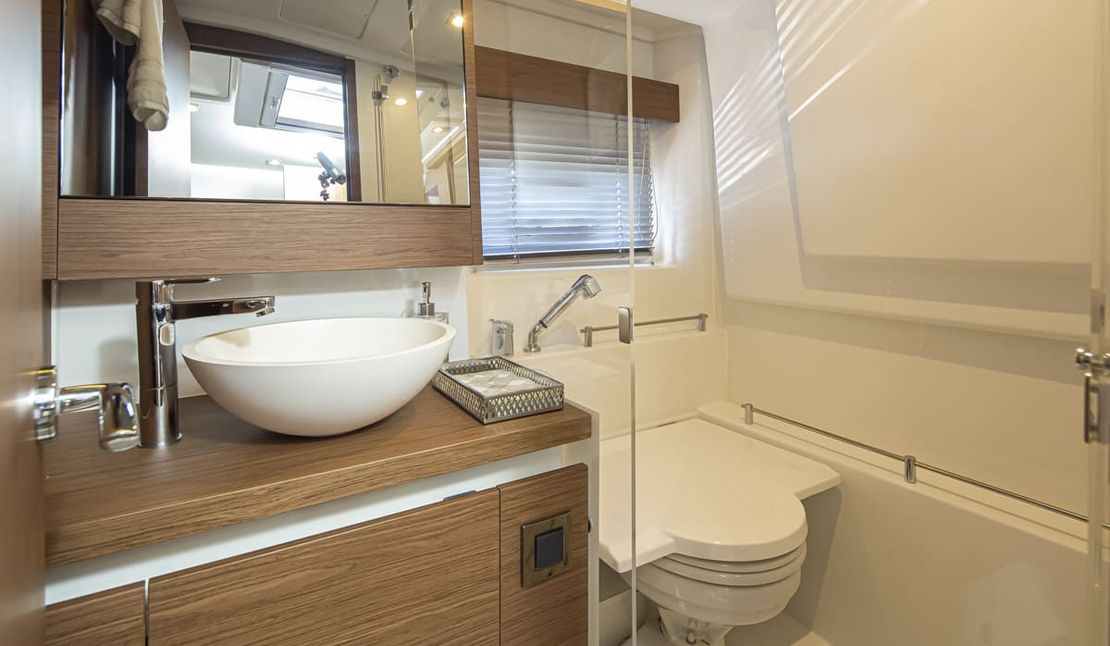 38′ 2018 Jeanneau Leader
