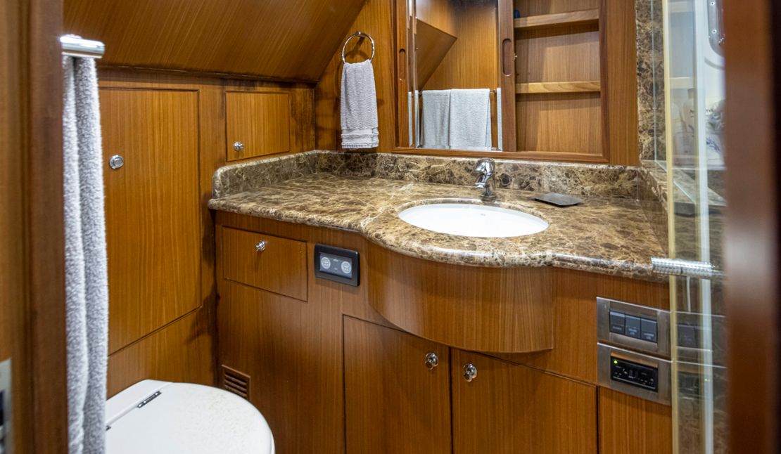 62′ 2012 Ocean Alexander Pilothouse