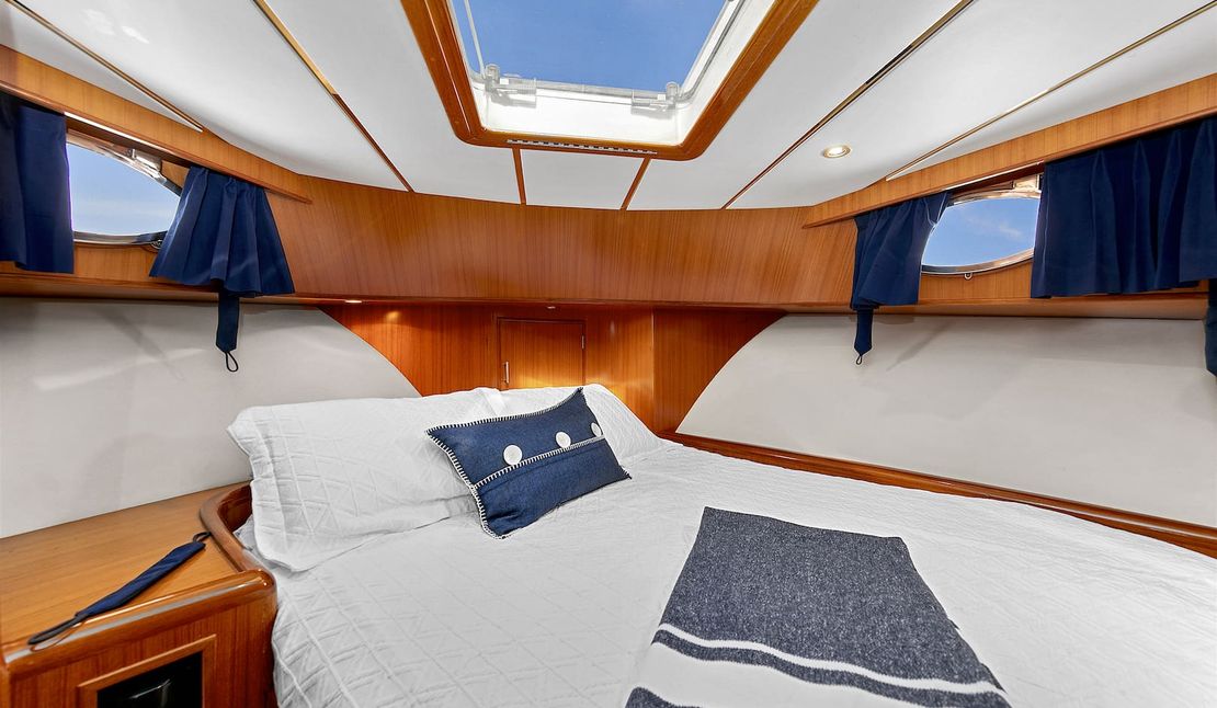 51′ 1999 Ocean Alexander