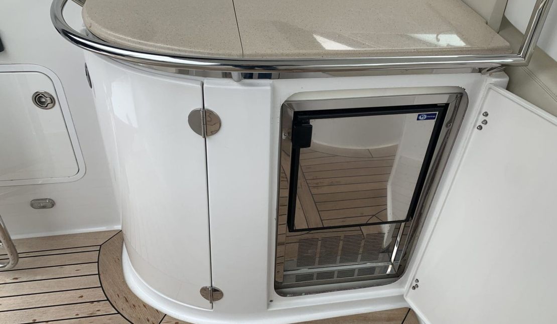 37′ 2009 Cobalt