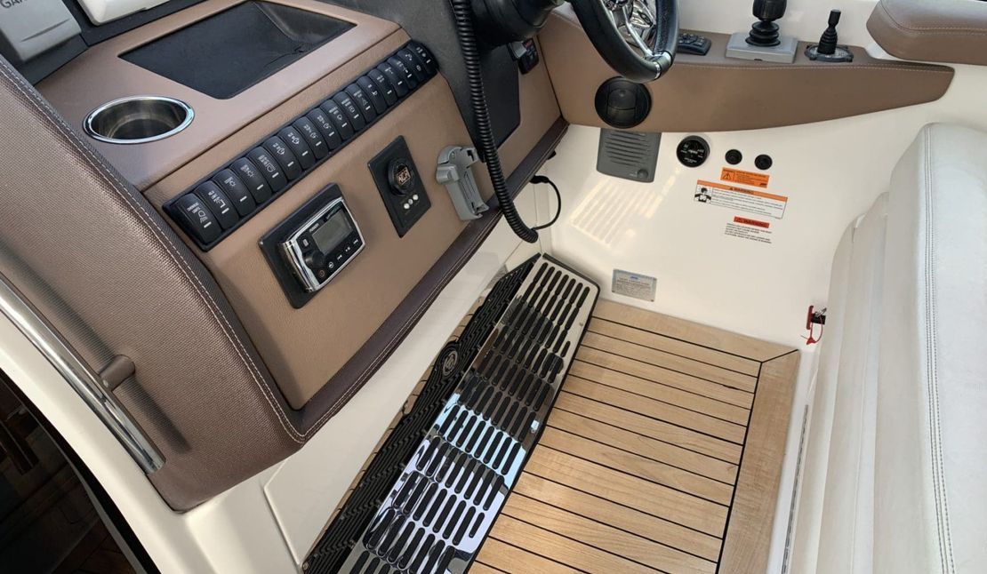 37′ 2009 Cobalt