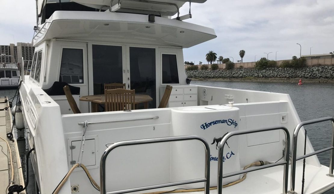 56′ 1999 Navigator