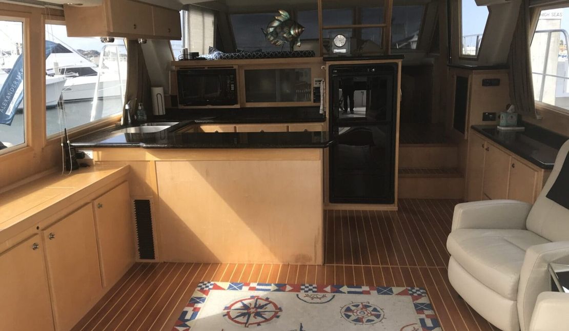 56′ 1999 Navigator
