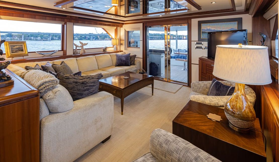 85′ 2012 Ocean Alexander