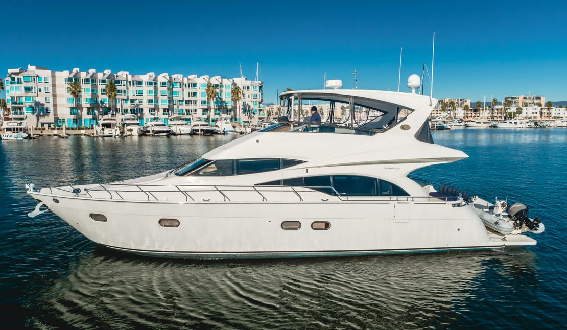 59′ 2004 Marquis