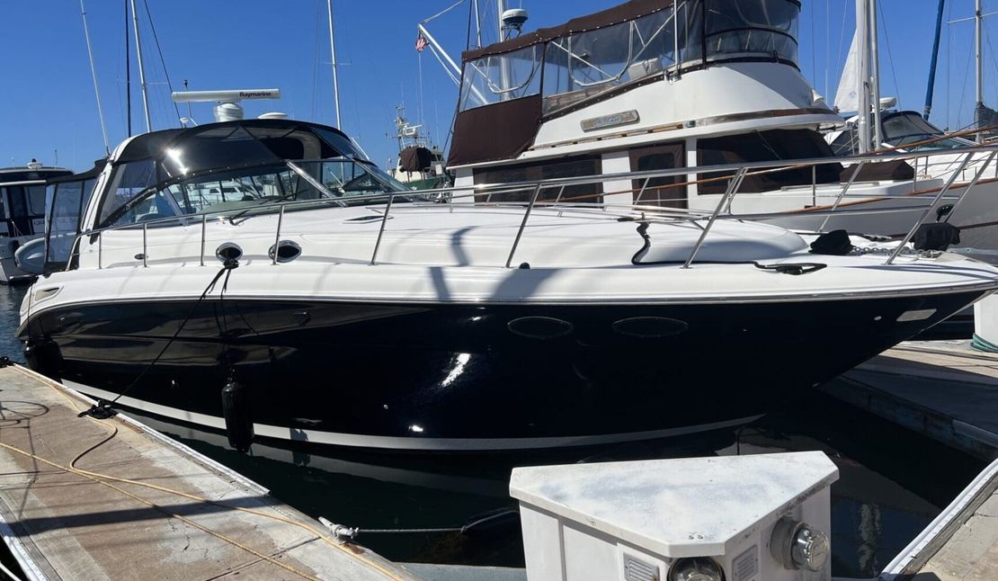 38′ 2003 Sea Ray