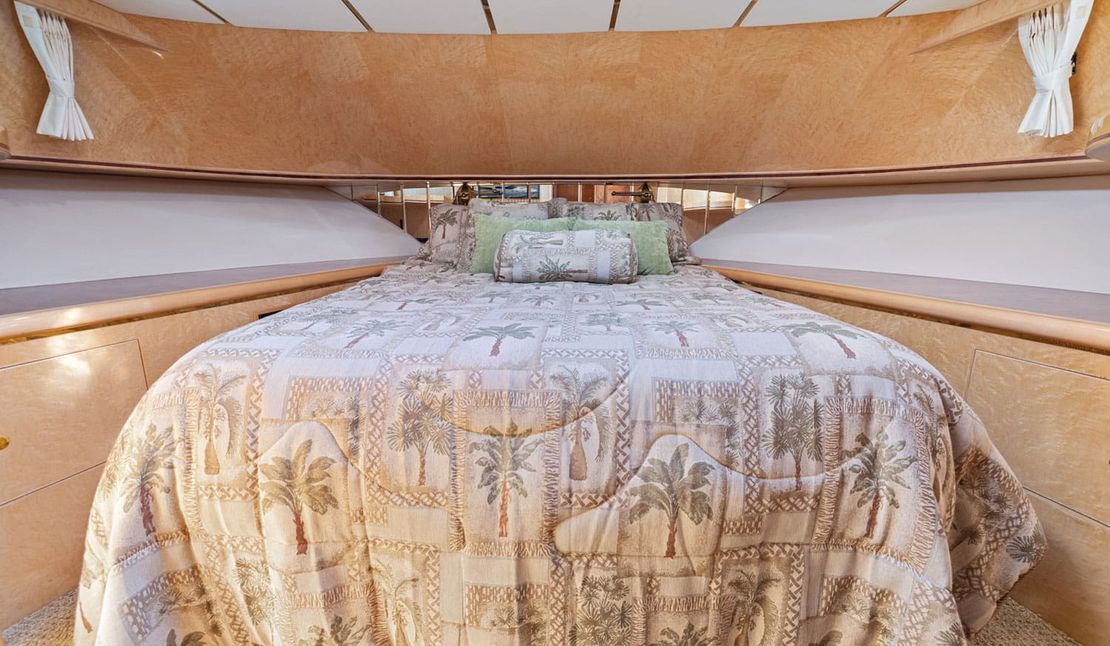 64′ 2005 Ocean Alexander