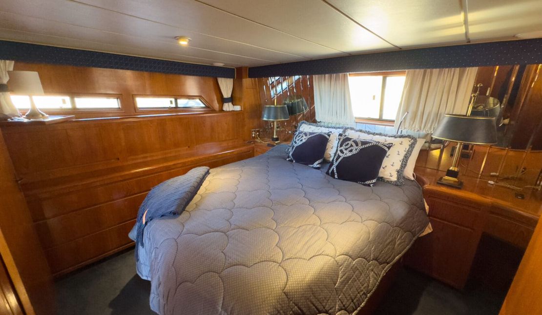 46′ 1993 Ocean Alexander
