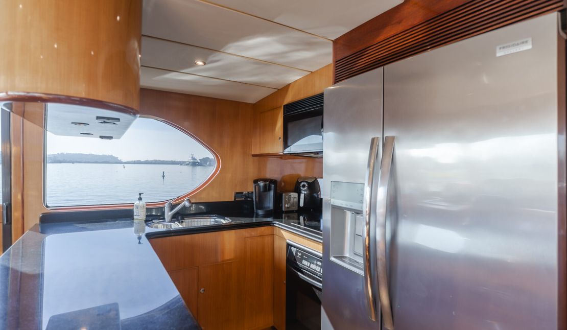 64′ 2003 Ocean Alexander