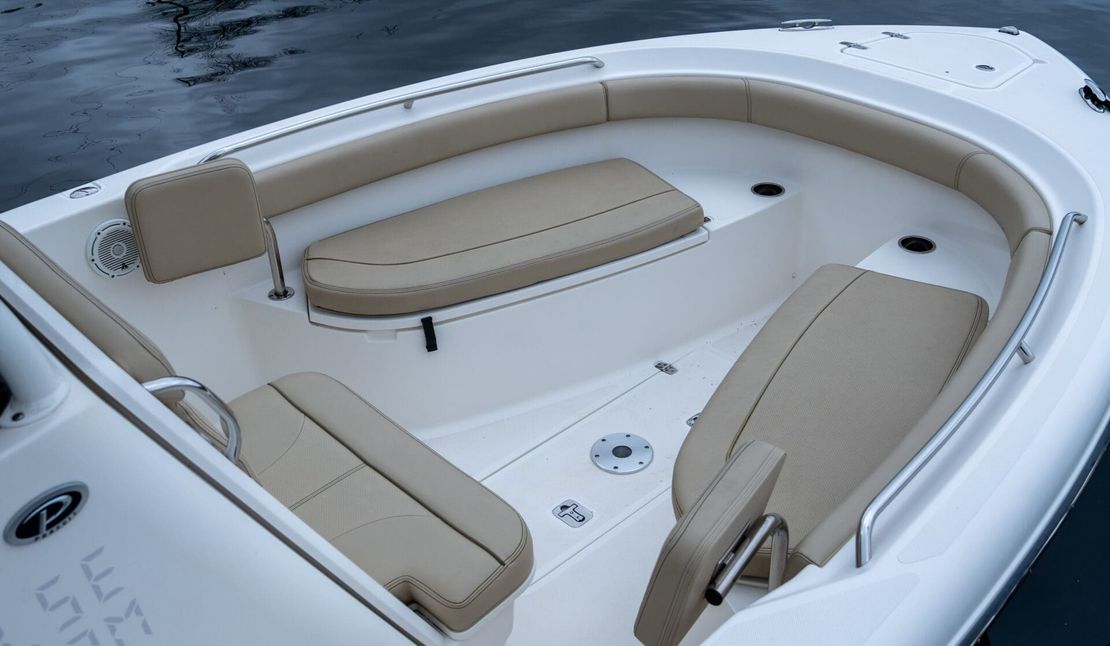 26′ 2018 Pursuit