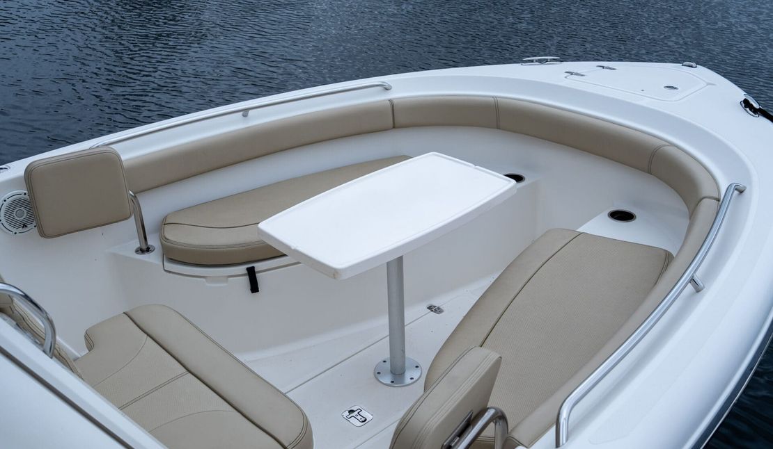 26′ 2018 Pursuit