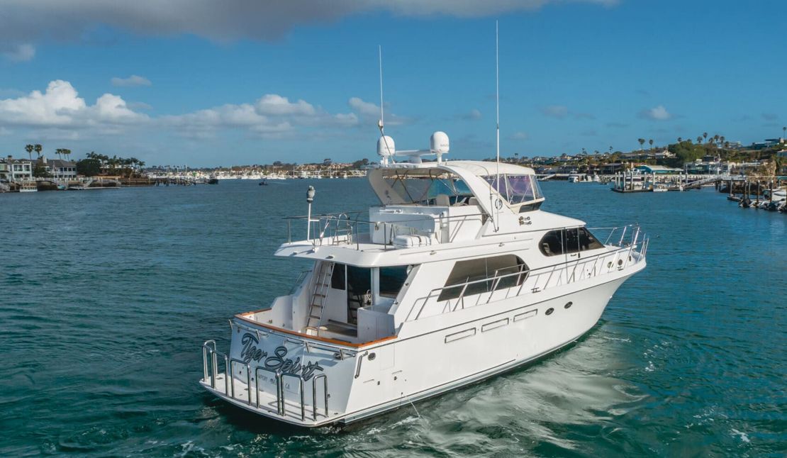 55′ 2005 Ocean Alexander