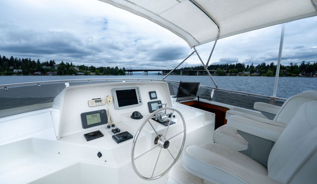 58′ 2001 West Bay
