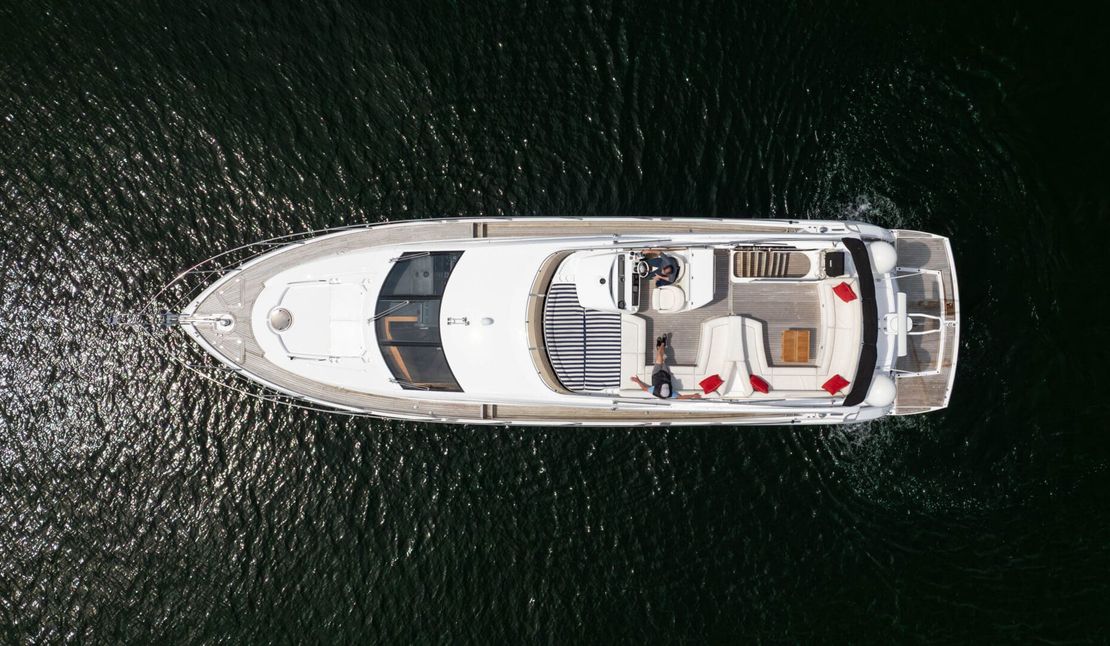 68′ 2012 Sunseeker