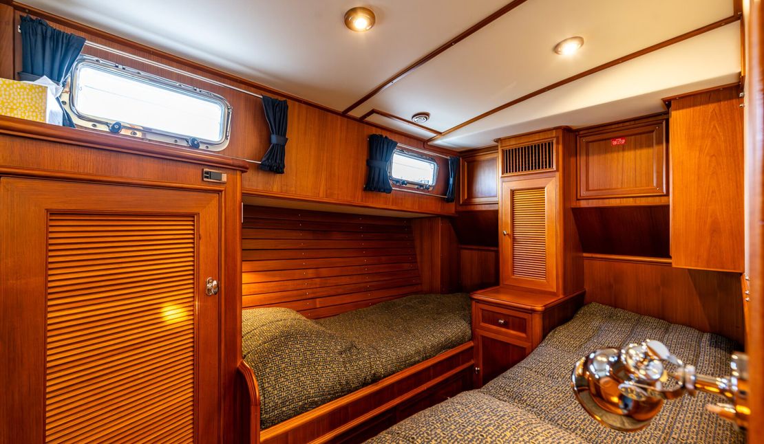 47′ 2007 Grand Banks