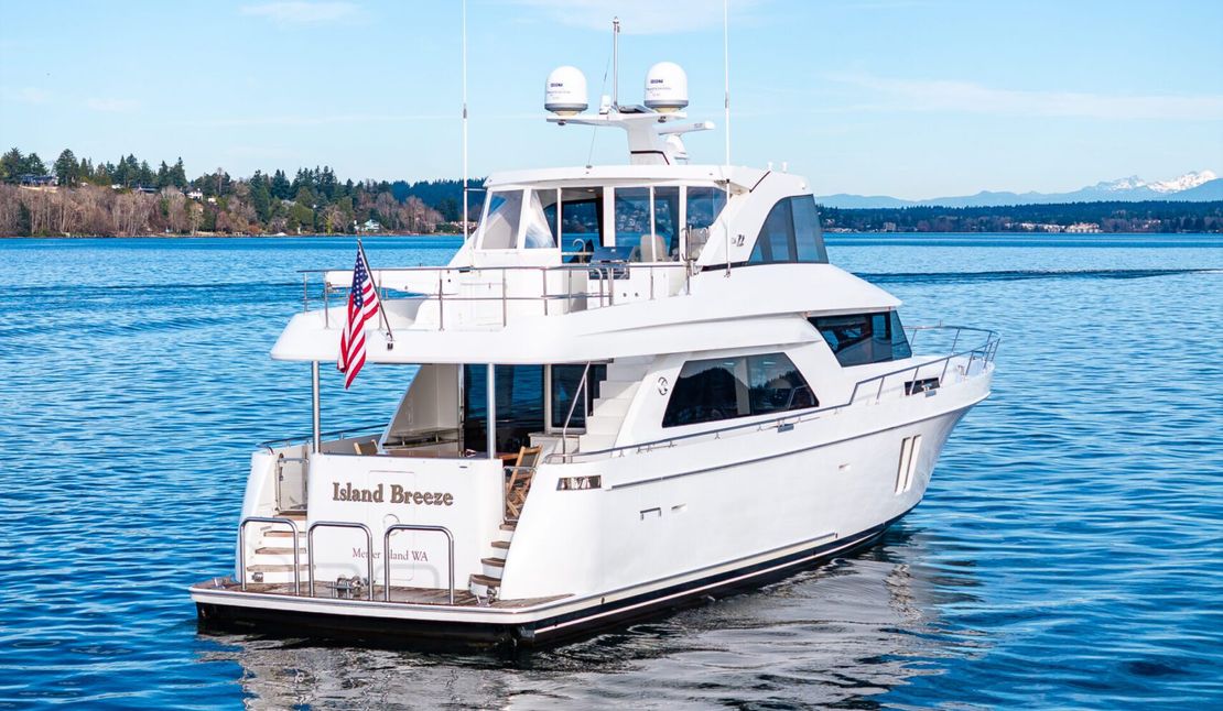 72′ 2017 Ocean Alexander