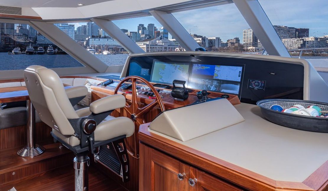 82′ 2014 Ocean Alexander
