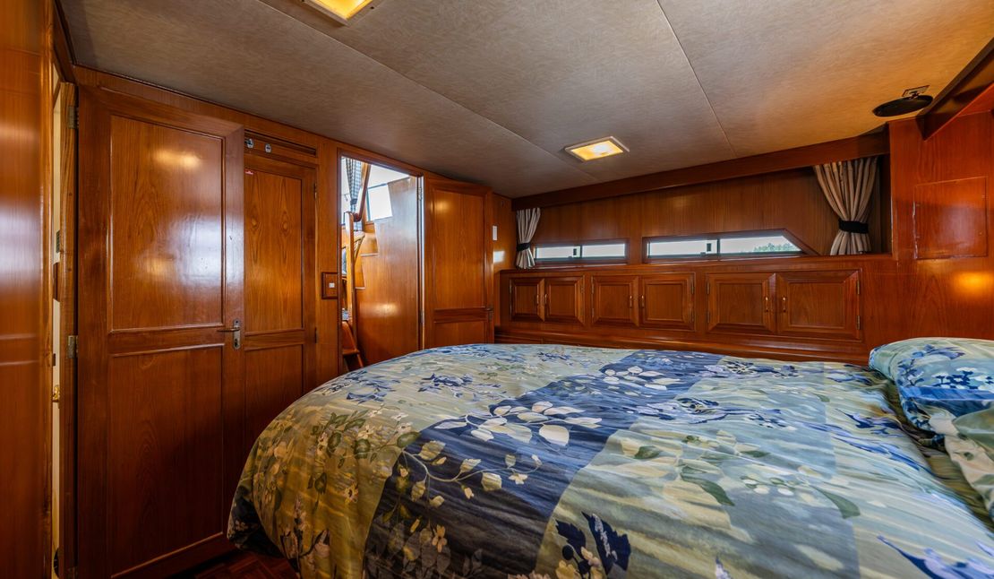 42′ 1989 Ocean Alexander