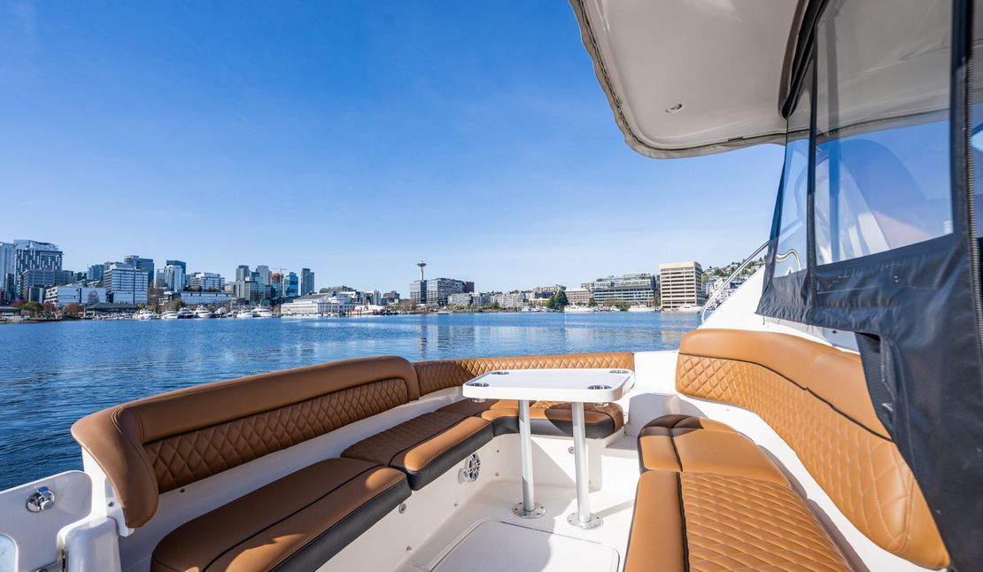 40′ 2006 Tiara