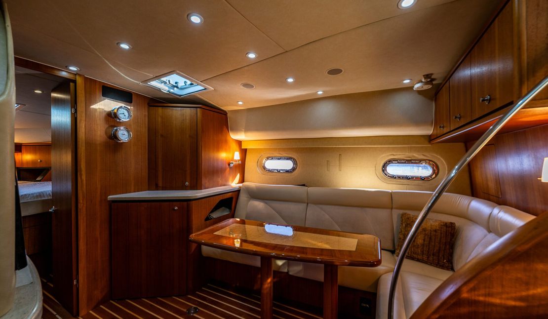 40′ 2006 Tiara