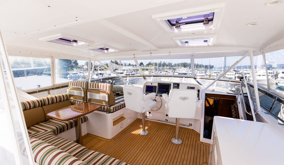 86′ 2005 West Bay