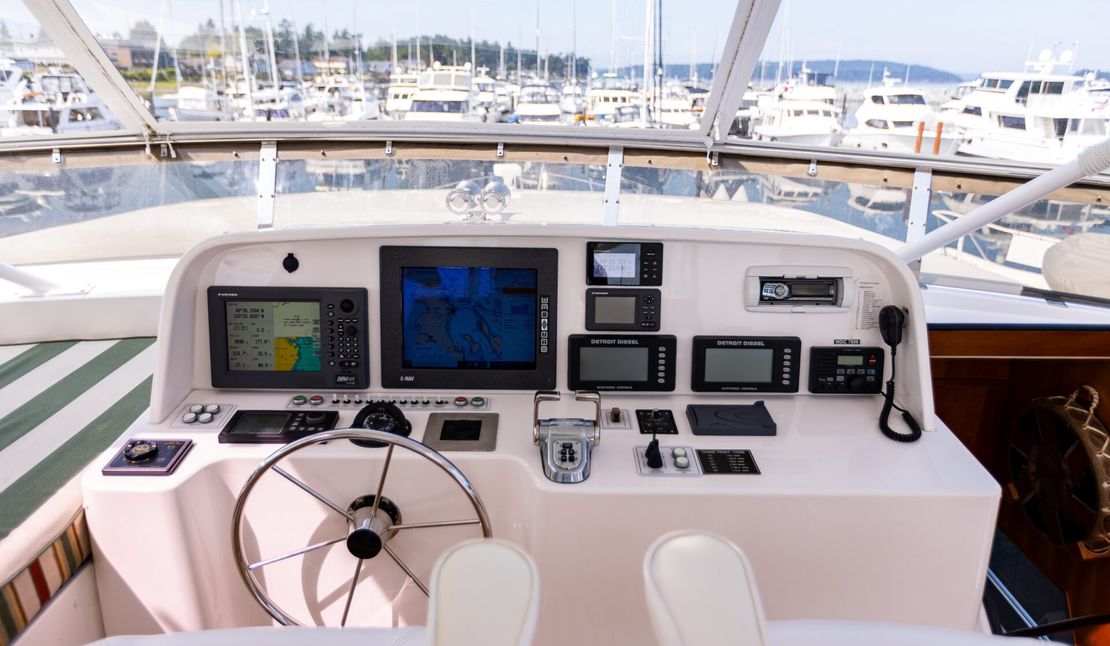 86′ 2005 West Bay