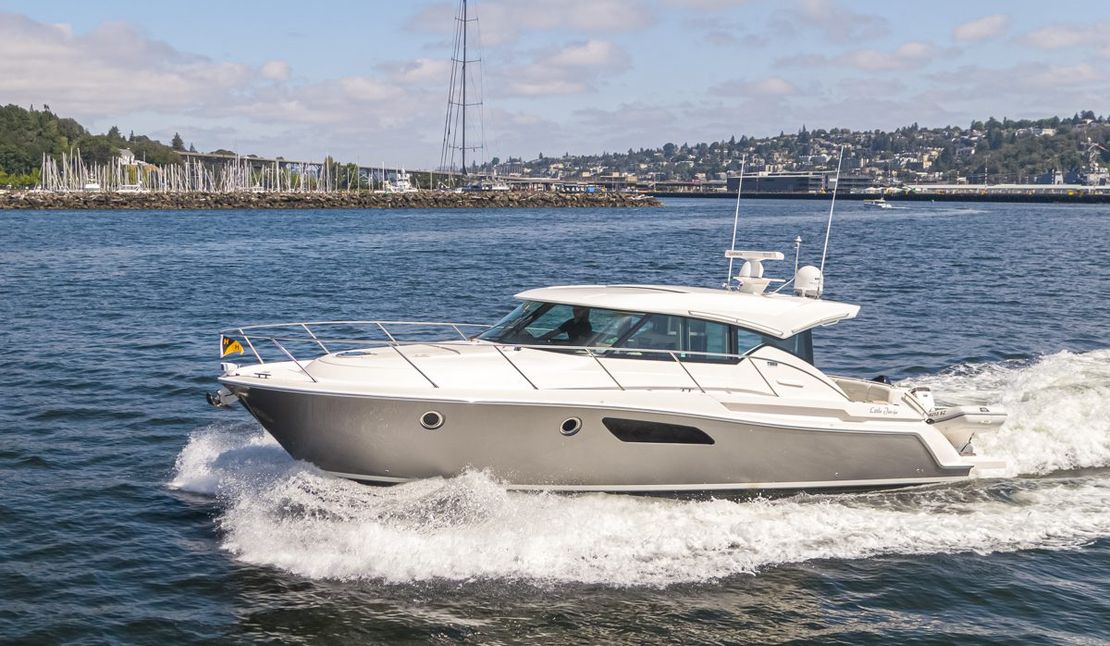 44′ 2019 Tiara
