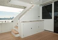 100′ 2018 Ocean Alexander Skylounge Motor Yacht