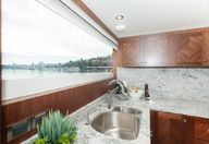 100′ 2018 Ocean Alexander Skylounge Motor Yacht