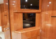 60′ 2001 Hatteras Convertible ‘Our Trade’