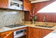90′ 2016 Ocean Alexander Motoryacht ‘Our Trade’