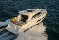 43′ 2018 Carver C43 Coupe