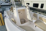 23′ 2017 Pursuit C238