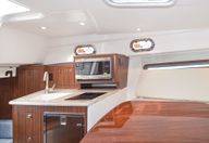 32′ 2017 Pursuit OS325