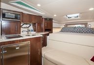 35′ 2018 Regal SC