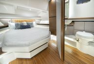 Tiara Yachts 48 LS