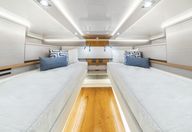 Tiara Yachts 48 LS