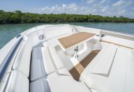 Tiara Yachts 48 LS