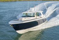 Tiara Yachts 48 LS