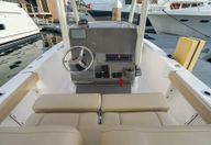 23′ Pursuit C238