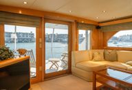 75′ 2001 Hatteras Cockpit Motor Yacht