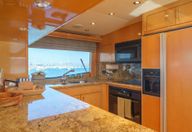 75′ 2001 Hatteras Cockpit Motor Yacht