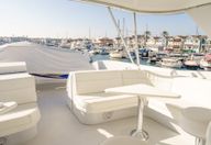 75′ 2001 Hatteras Cockpit Motor Yacht