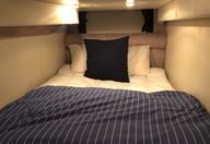 37′ Maxum SCR 2005