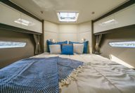 40′ 2019 Carver C40