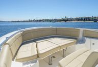 32′ 2019 Pursuit S328