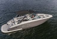 28′ 2018 Regal Bowrider